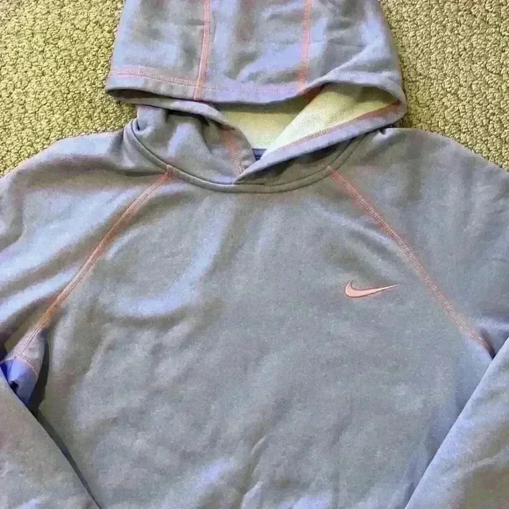 Nike sweatshirt